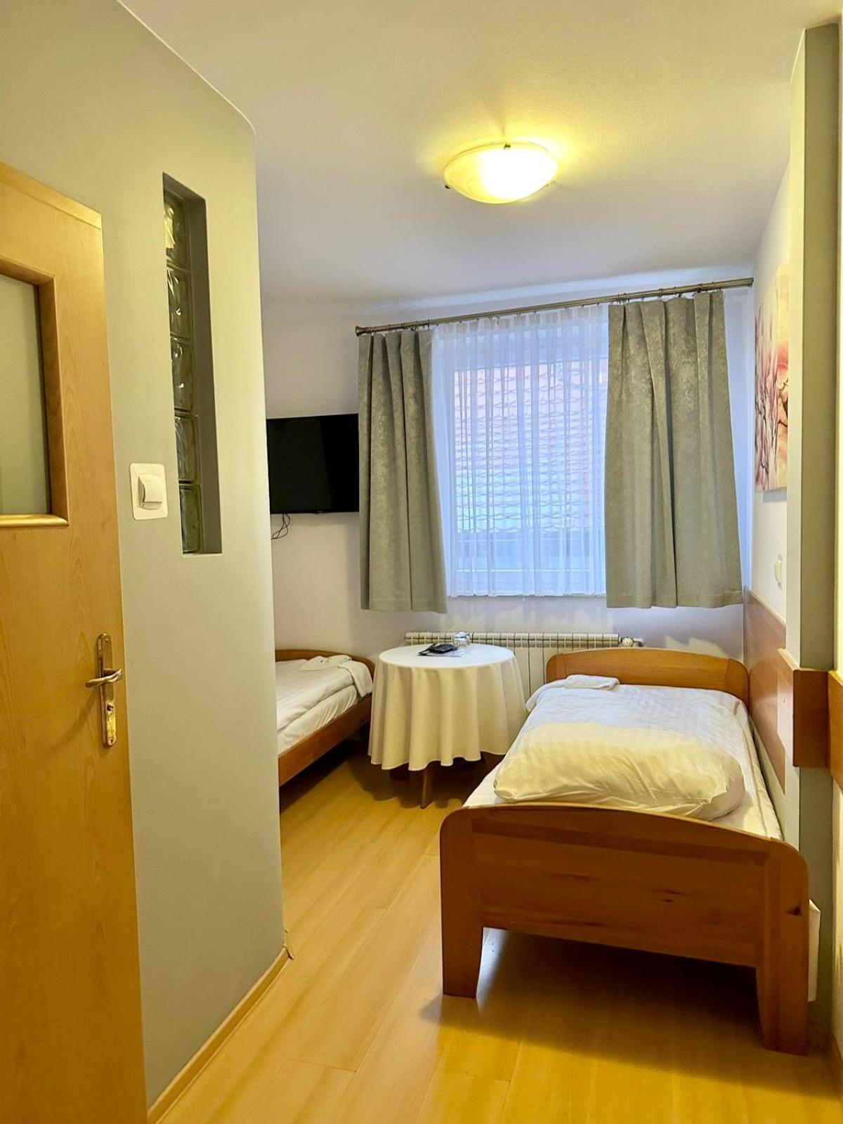 Motel Za Miedza Bralin Εξωτερικό φωτογραφία
