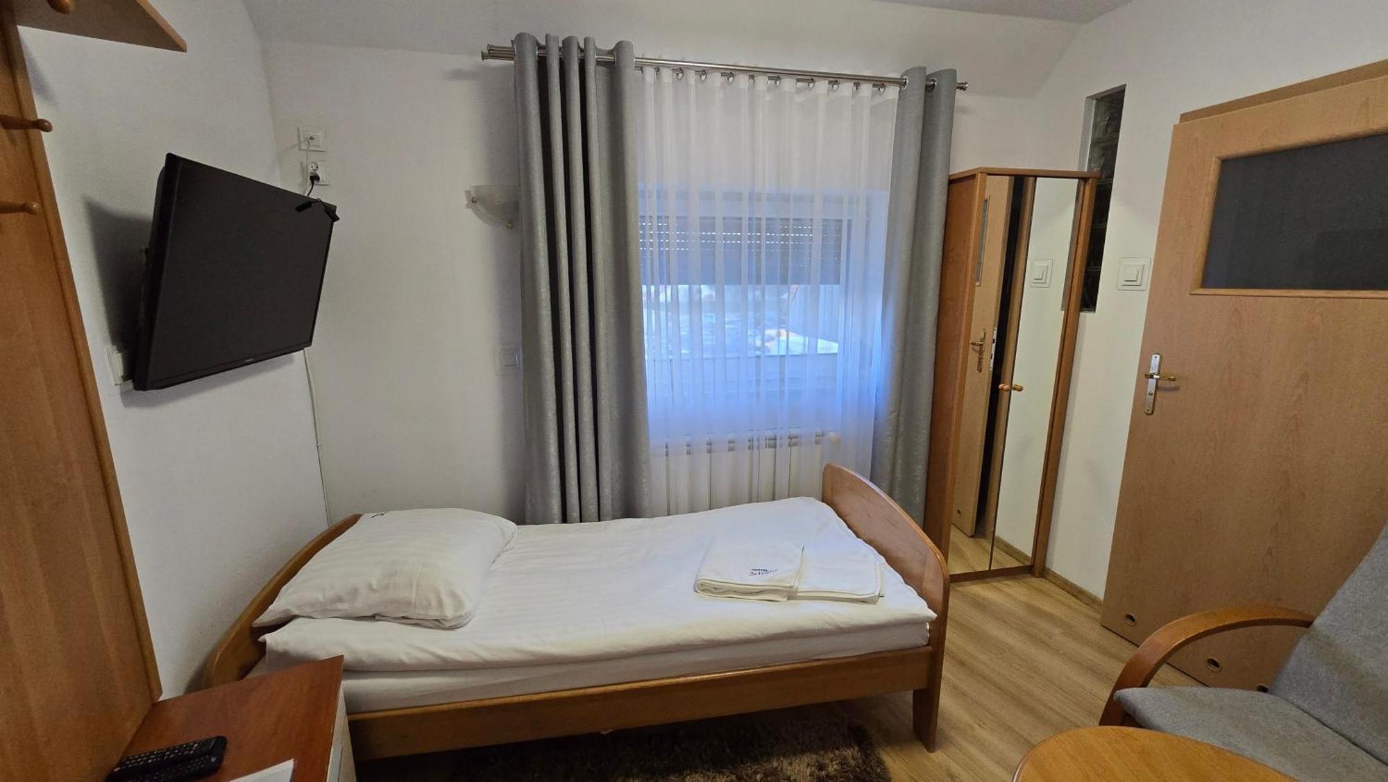 Motel Za Miedza Bralin Εξωτερικό φωτογραφία