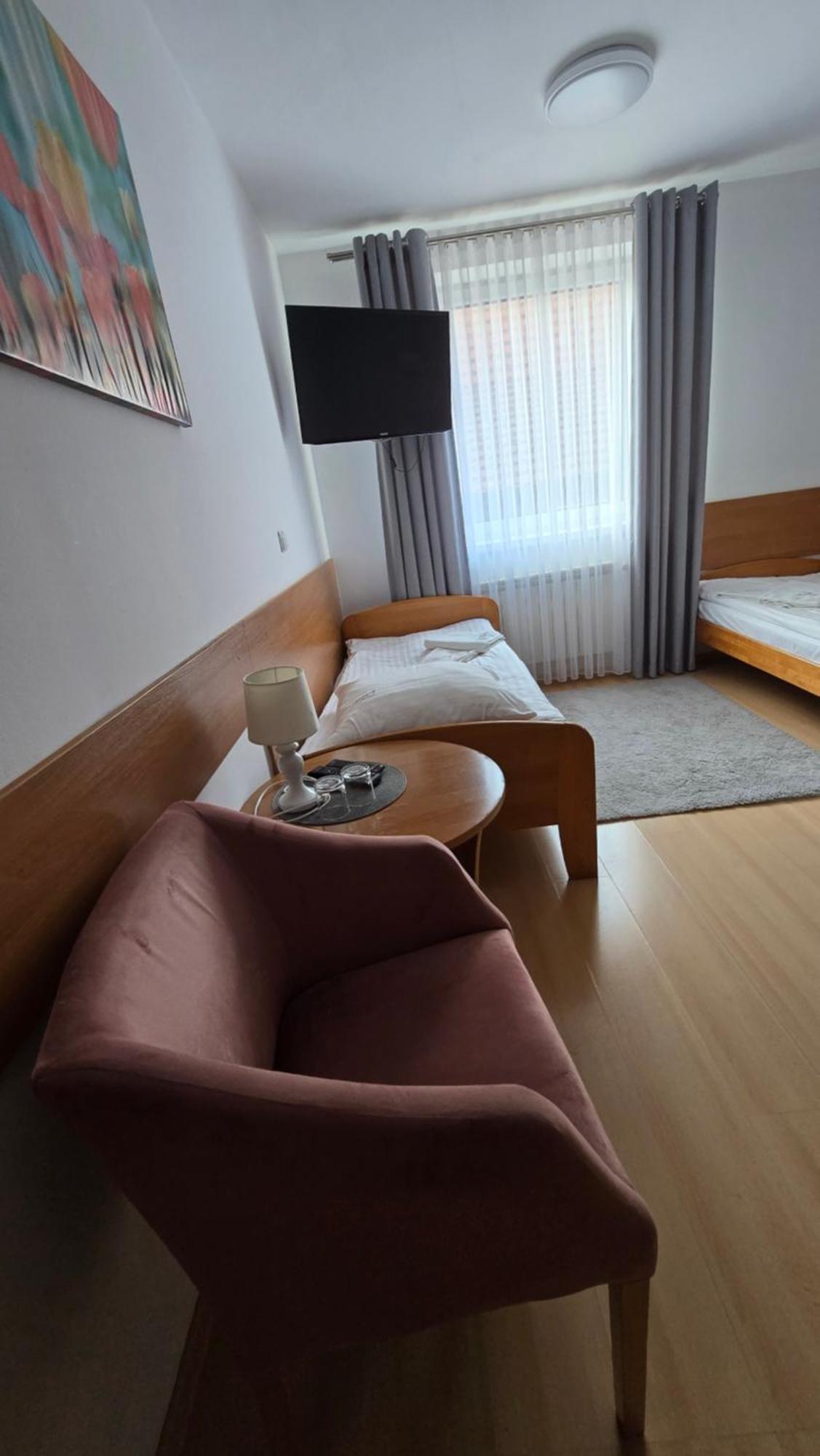 Motel Za Miedza Bralin Εξωτερικό φωτογραφία